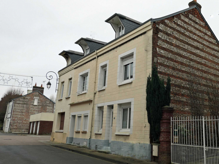 Maisons dans la ville - Saint-Romain-de-Colbosc