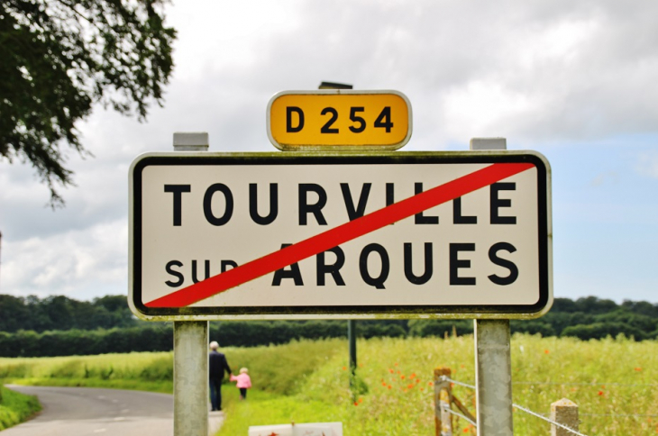  - Tourville-sur-Arques