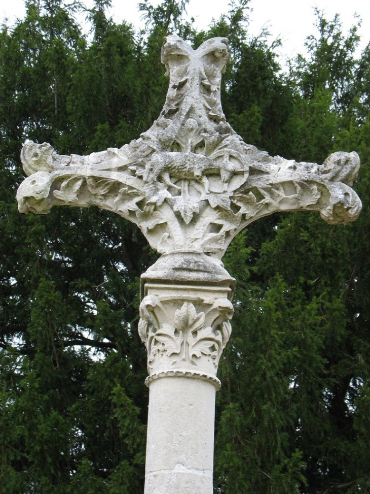 Croix du Cimetière - Yville-sur-Seine
