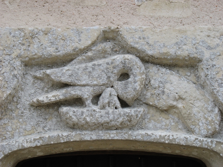 Le pélican, symbole de Christ au Coeur transpersé - Yville-sur-Seine