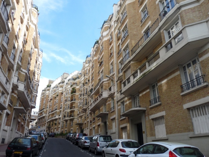 Rue Edouard Branly - Issy-les-Moulineaux