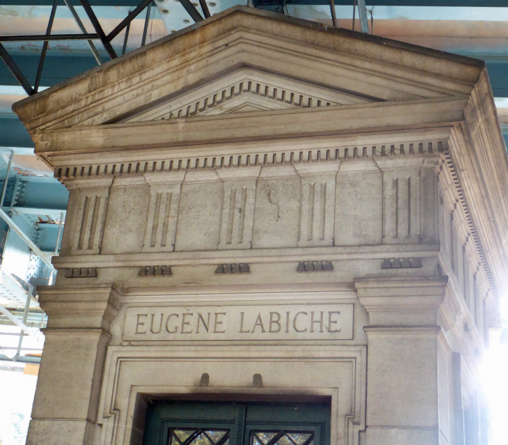 Le cimetière de Montmartre : tombeau de Labiche - Paris 18e Arrondissement