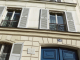 ballade à Montmartre : rue Lepic maison où vécut Van Gogh