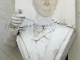le cimetière de Montmartre : tombe du docteur Pitchal sculpture en creu