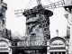 Photo suivante de Paris 8e Arrondissement Le Moulin Rouge, vers 1913 (carte postale ancienne).
