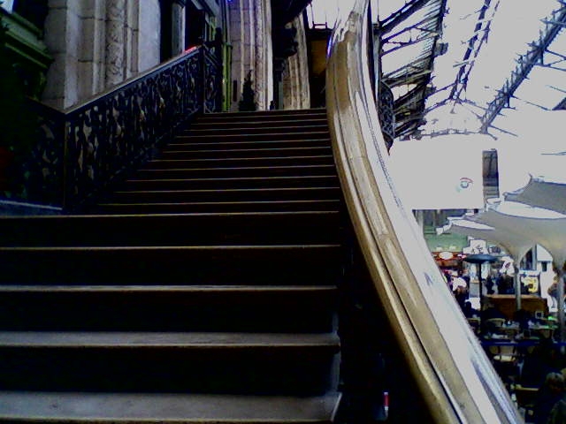 L'escalier intérieur de la Gare de Lyon - Paris