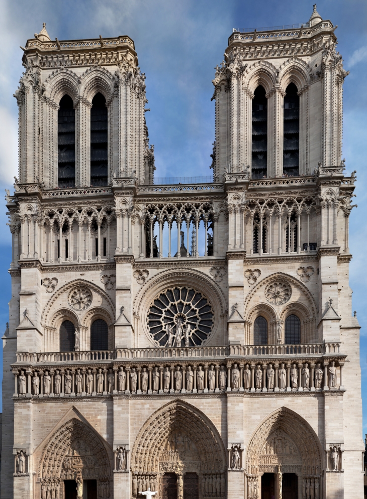 Notre Dame de Paris en Haute Définition après assemblage de 140 photos. Pour visionner tous les détails de cette photo, RDV sur mon site à la page suivante : http://www.panosud-360.fr/photos-haute-definition.html