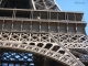 Photo suivante de Paris noms des savants inscrits sur la tour Eiffel (il y en a sur les quatre côtés )