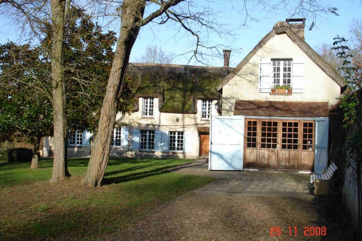 Maison de Jean MONNET - Bazoches-sur-Guyonne