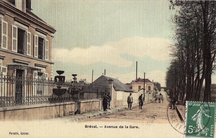 Avenue de la Gare - Bréval