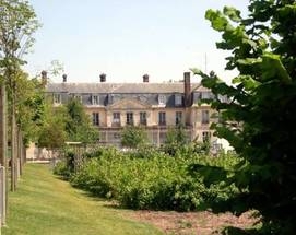 Le château de Croissy, dit le Château de Chanonier - Croissy-sur-Seine