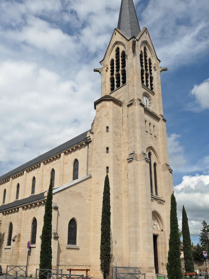 L'église - Les Mureaux