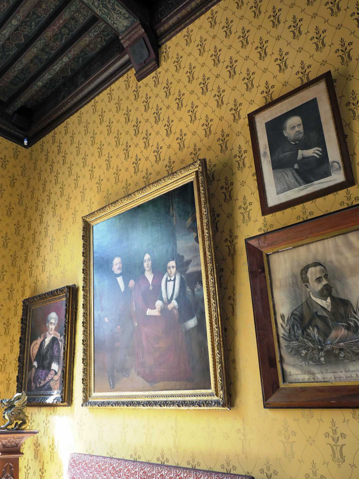Maison d'Emile Zola : le grand salon - Médan