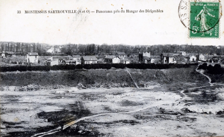 Panorama pris du hangar des Dirigeables, vers 1913 (carte postale ancienne). - Montesson