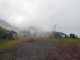 l'usine hydroélectrique de Takamata dans le brouillard