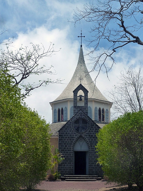 SAINT GILLES LES HAUTS  : chapelle pointue - Saint-Paul