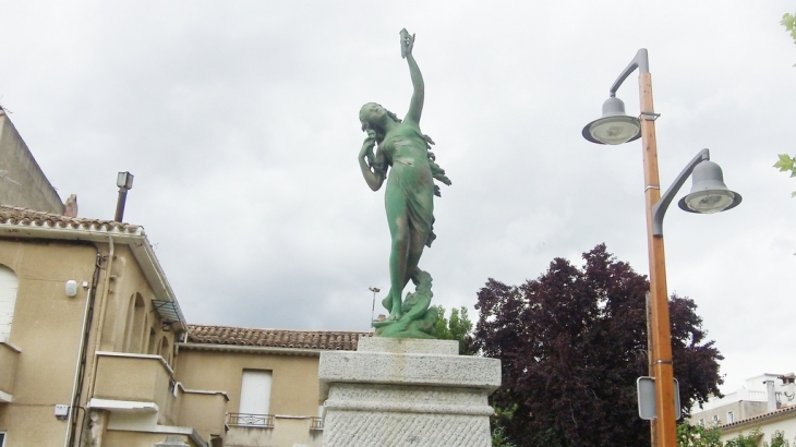 Statue à Quillan