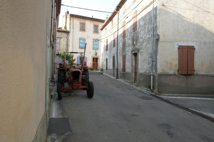 Petite rue du village - Soulatgé