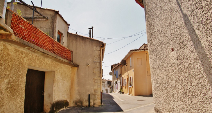 La Commune - Jonquières-Saint-Vincent