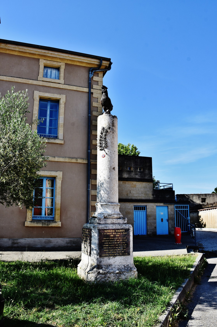 Monument-aux-Morts - Sanilhac-Sagriès
