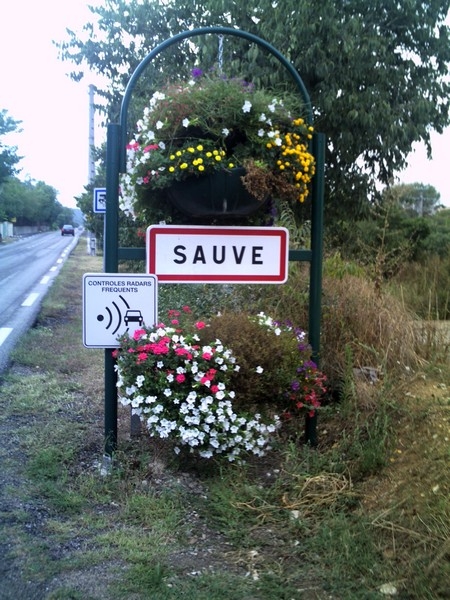 L'entrée du village - Sauve