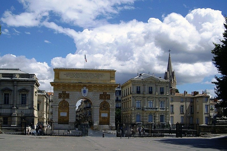 L'arc de triomphe à l'entrée de la ville - Montpellier