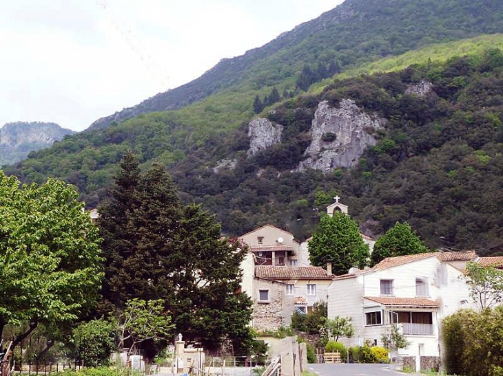 Vue sur le village - Saint-Geniès-de-Varensal