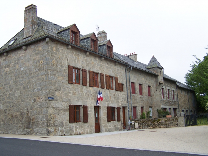 La mairie - Albaret-le-Comtal