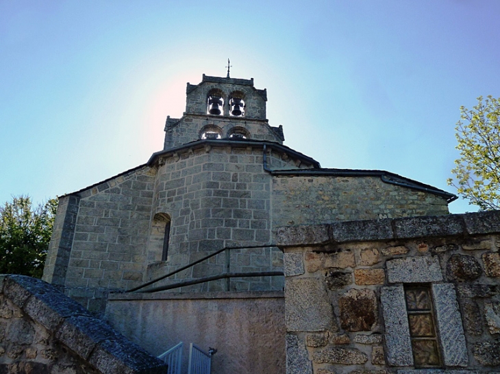 Derrière l'église - Albaret-le-Comtal