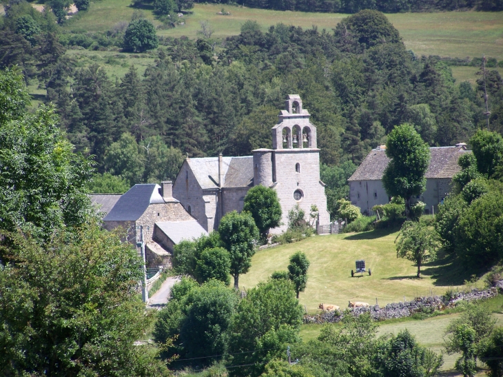 église Saint-hyppolite / clocher-mur - Chauchailles