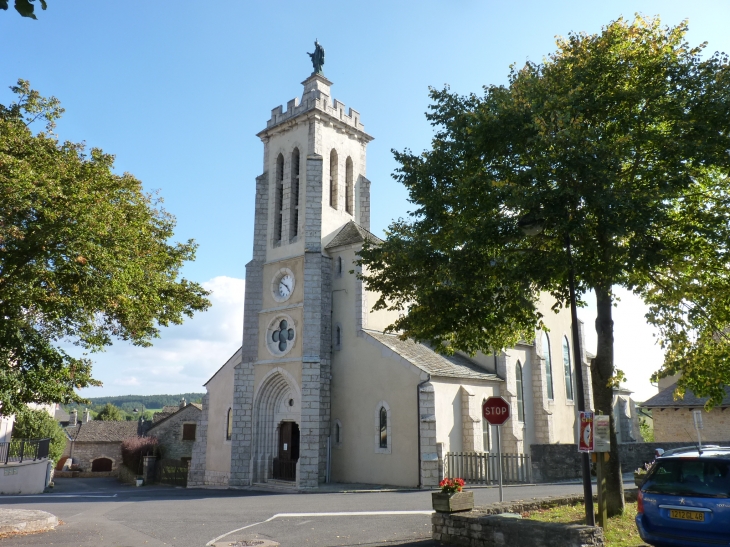 L'église  Crédit : André Pommiès - Le Massegros