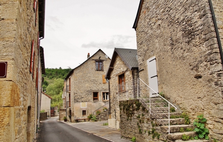 Le Village - Les Salelles