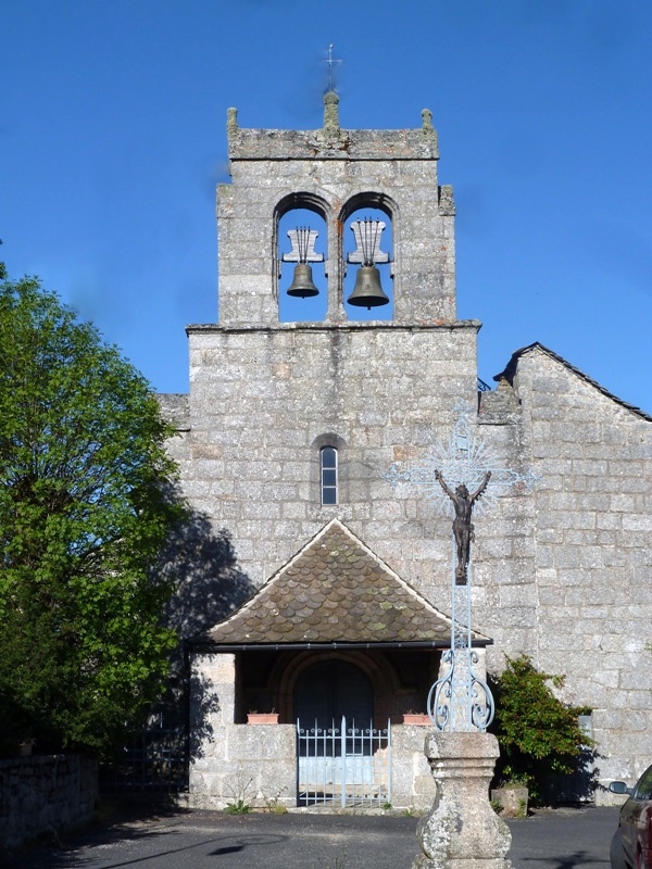 Le clocher mur de l'église - Noalhac