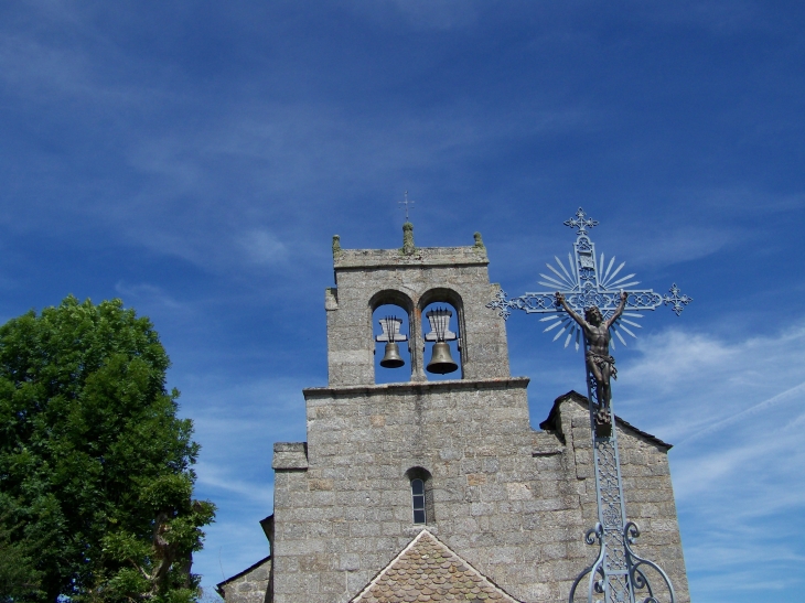 église Saint-Hilaire clocher mur à deux baies - Noalhac