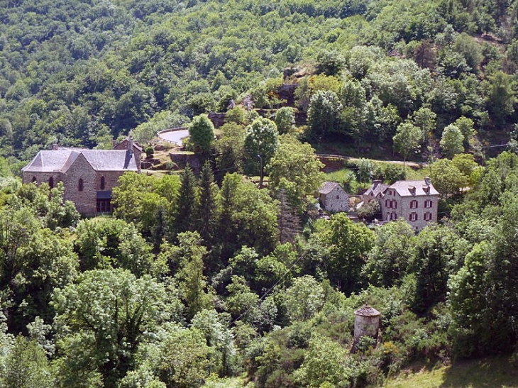 Le hameau de Nogaret et sa chapelle - Saint-Pierre-de-Nogaret