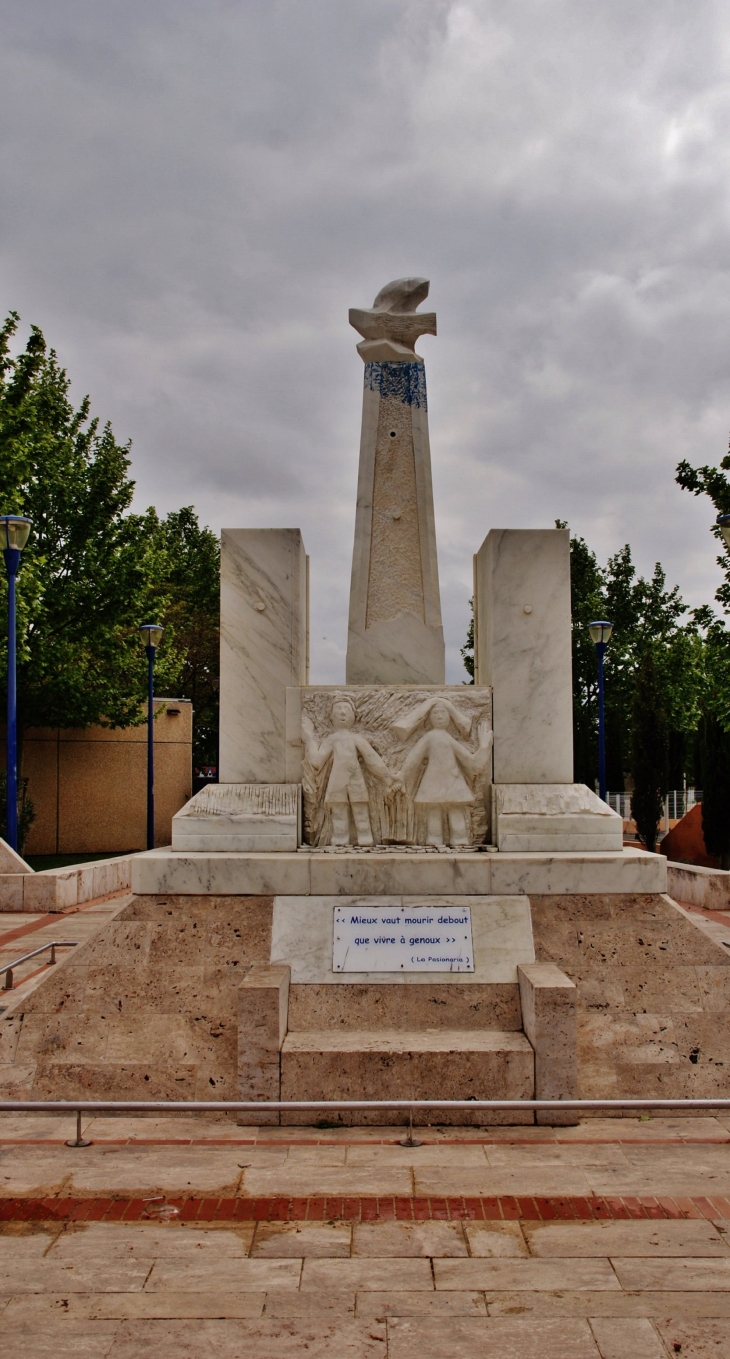 Monument aux Morts - Cabestany