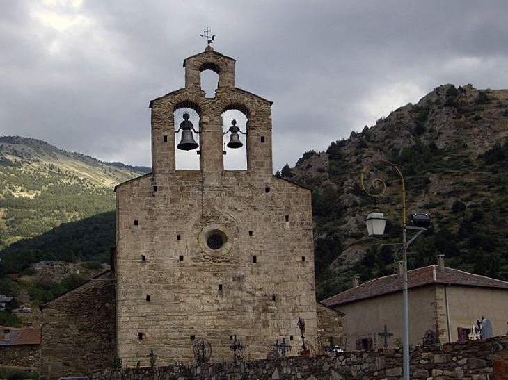 Le clocher mur de l'église - Eyne