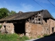 Ancien bâtiment au village de Brochat.