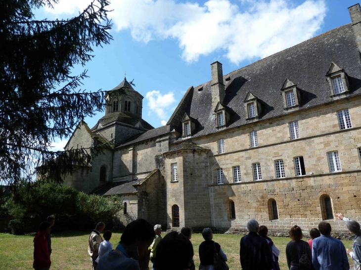 Le Monastère et l'église - Aubazines