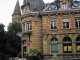 Photo suivante de Brive-la-Gaillarde boulevard de ceinture : bel immeuble et église