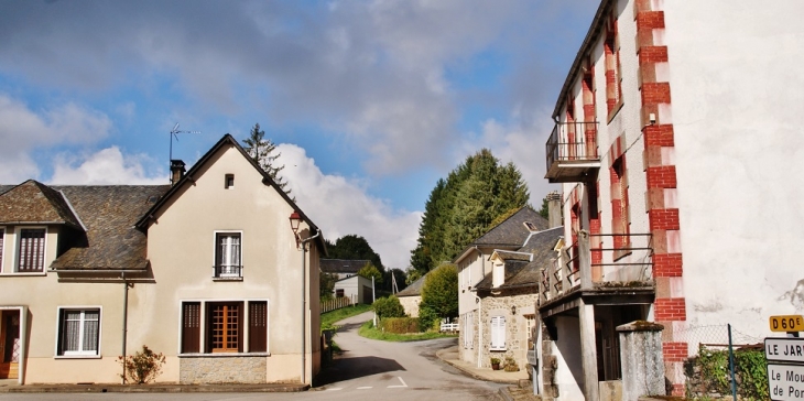 Le Village - Champagnac-la-Noaille