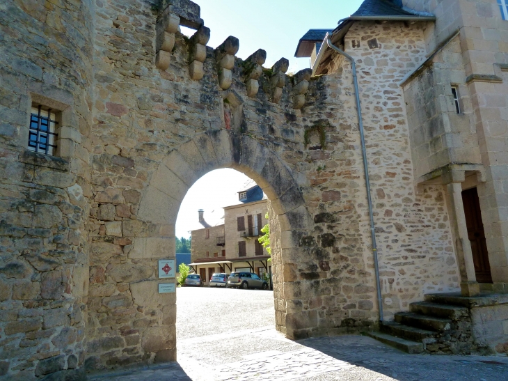 Porte Margot du XVe siècle - Corrèze
