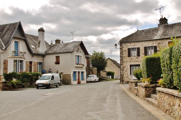 Le Village - Lamazière-Basse