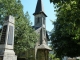 Le Monument aux Morts et le Temple Protestant.