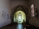 Photo précédente de Saint-Sornin-Lavolps La nef vers le choeur. Eglise Saint Saturnin.