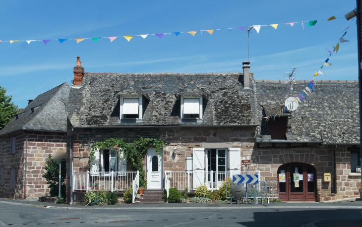 Maison du village. - Saint-Viance