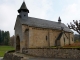 L'église romane Sainte-Radegonde du XIIe et du XVe siècles. Elle possède deux clochers.