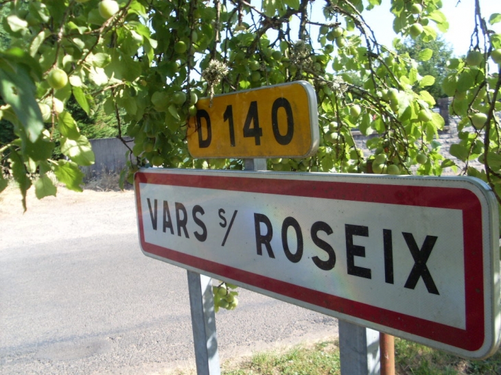 VARS SUR ROSEIX PAYS DE LA PRUNE DE VARS - Vars-sur-Roseix