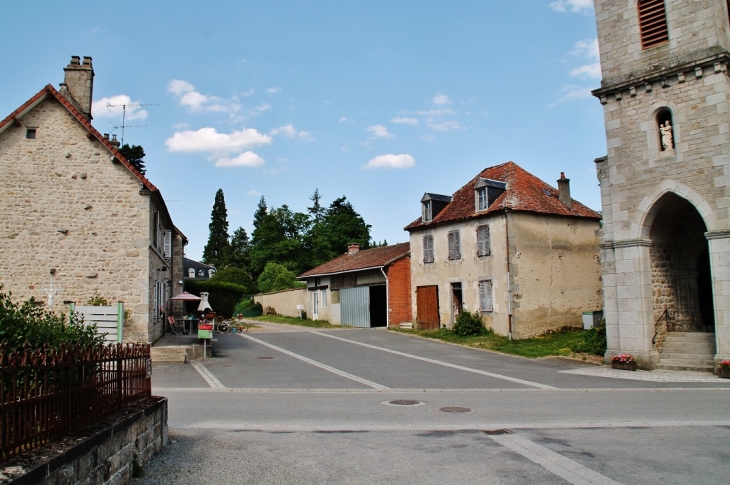Le Village - Chard