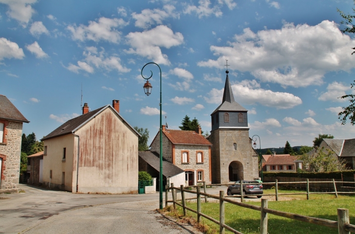 Le Village - Les Mars
